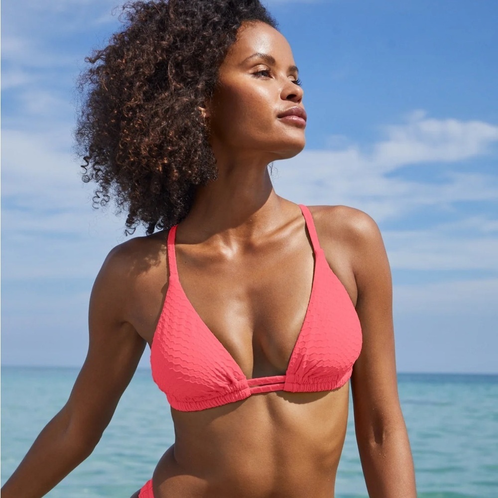 New! Venus honeycomb Pink triangle Bikini Top